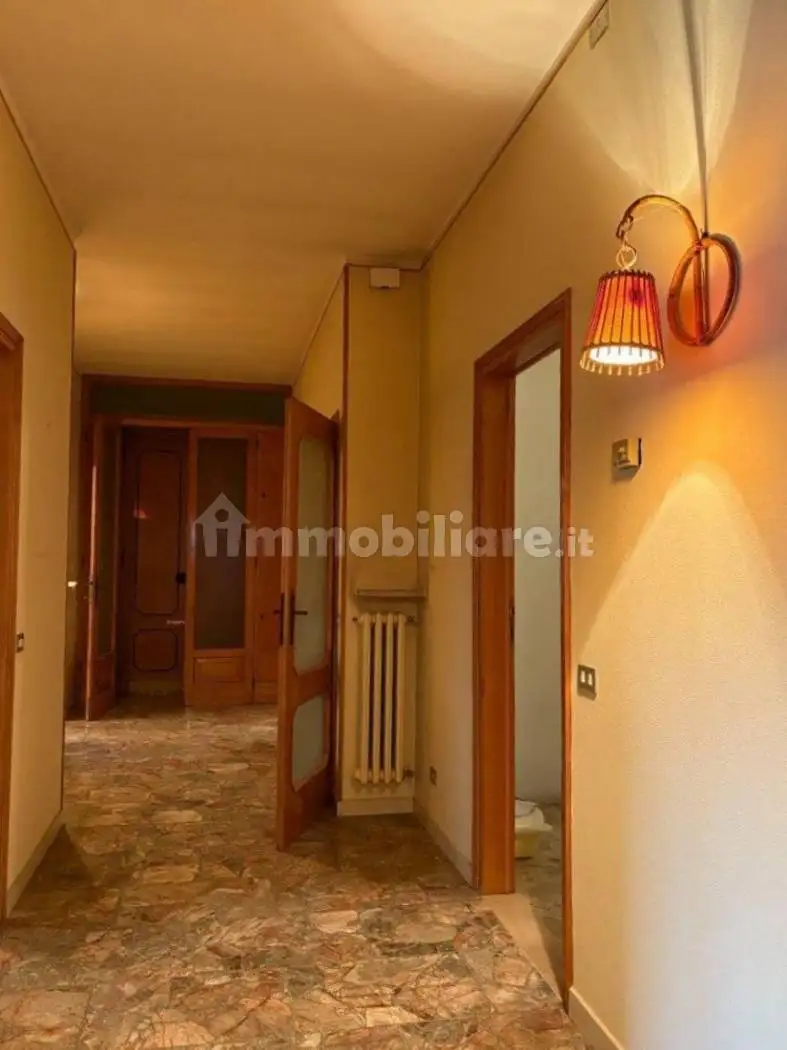 Villa unifamiliare, ottimo stato, 550 m², Castelnovo di Sotto - foto 4