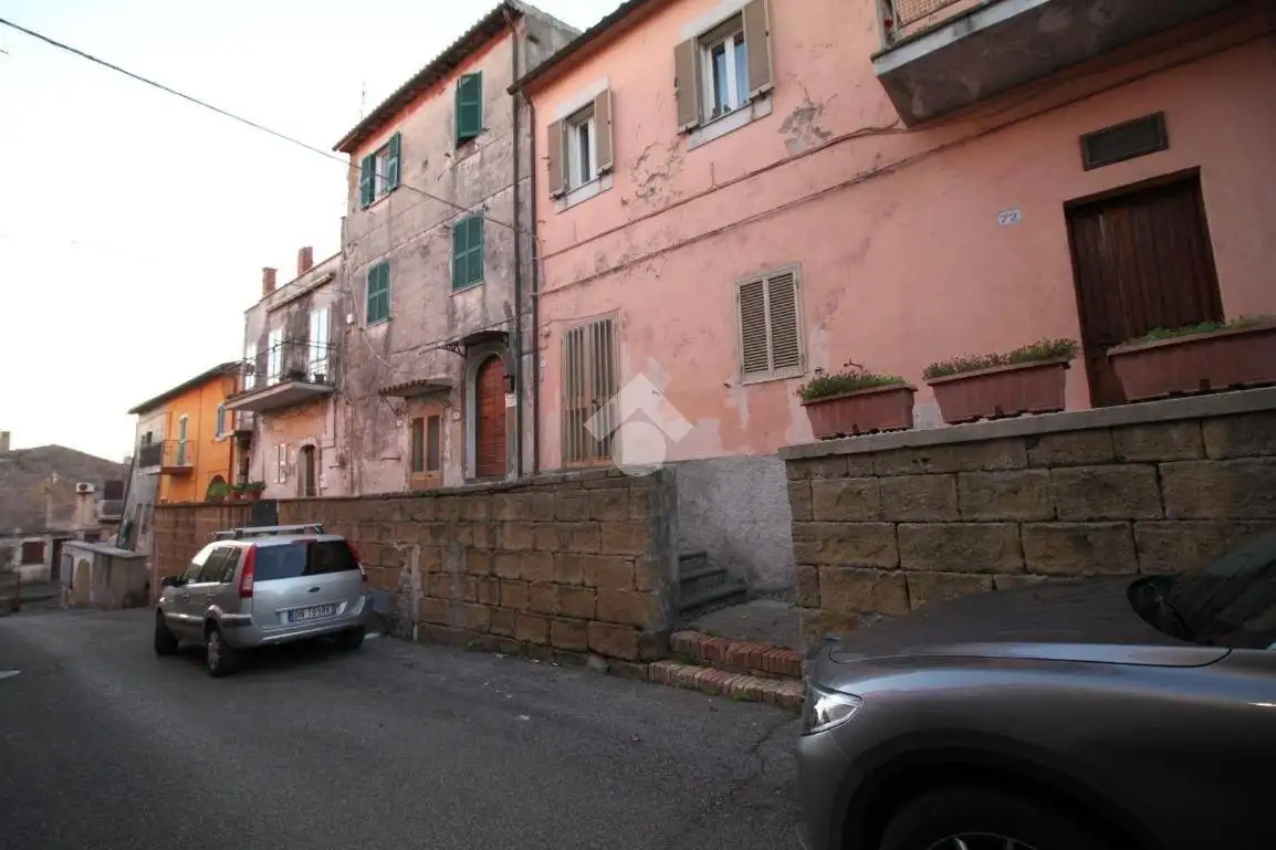 Trilocale via garibaldi 74, Centro, Cellere - foto 2