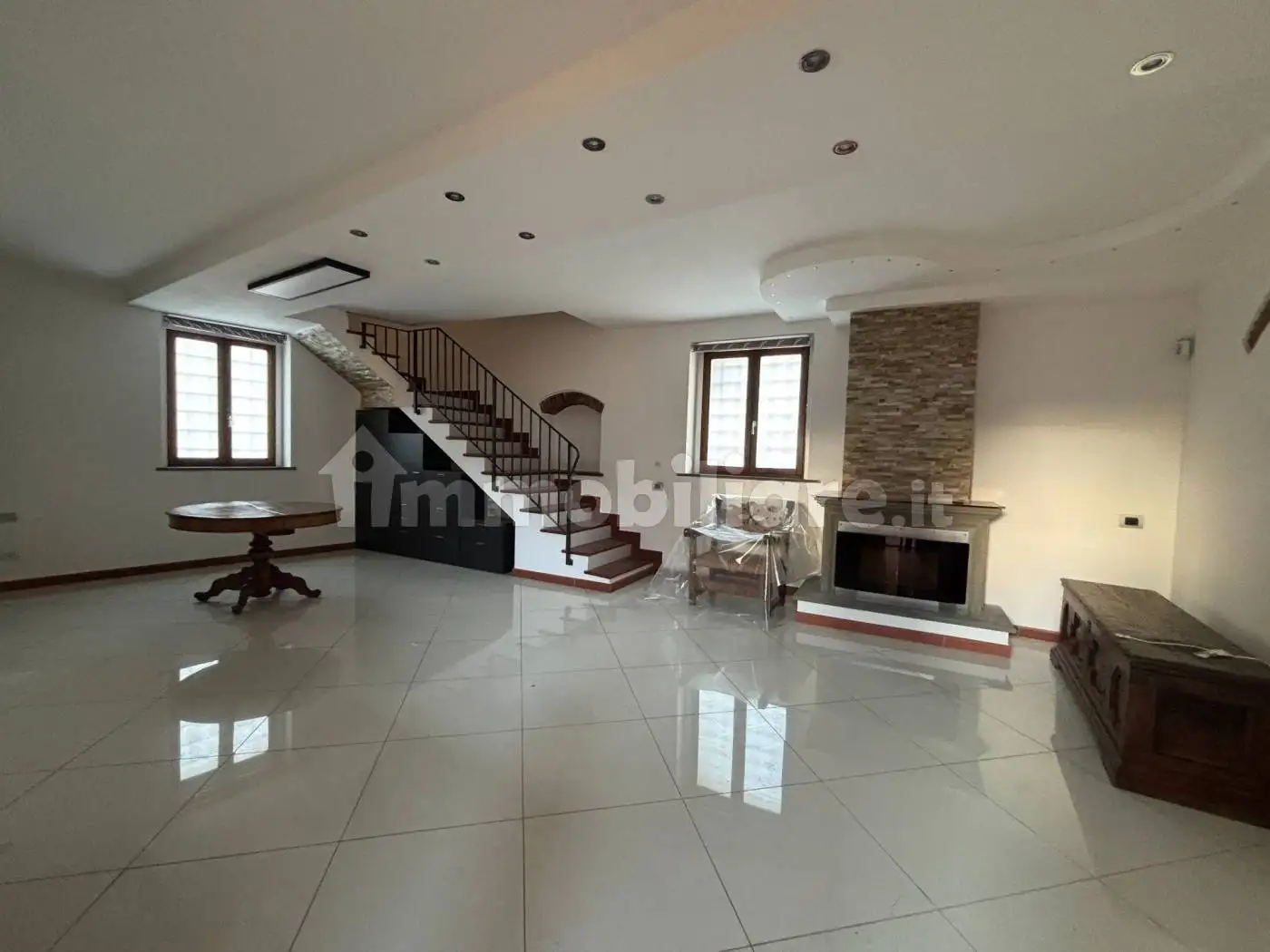 Casa indipendente in vendita a Prato