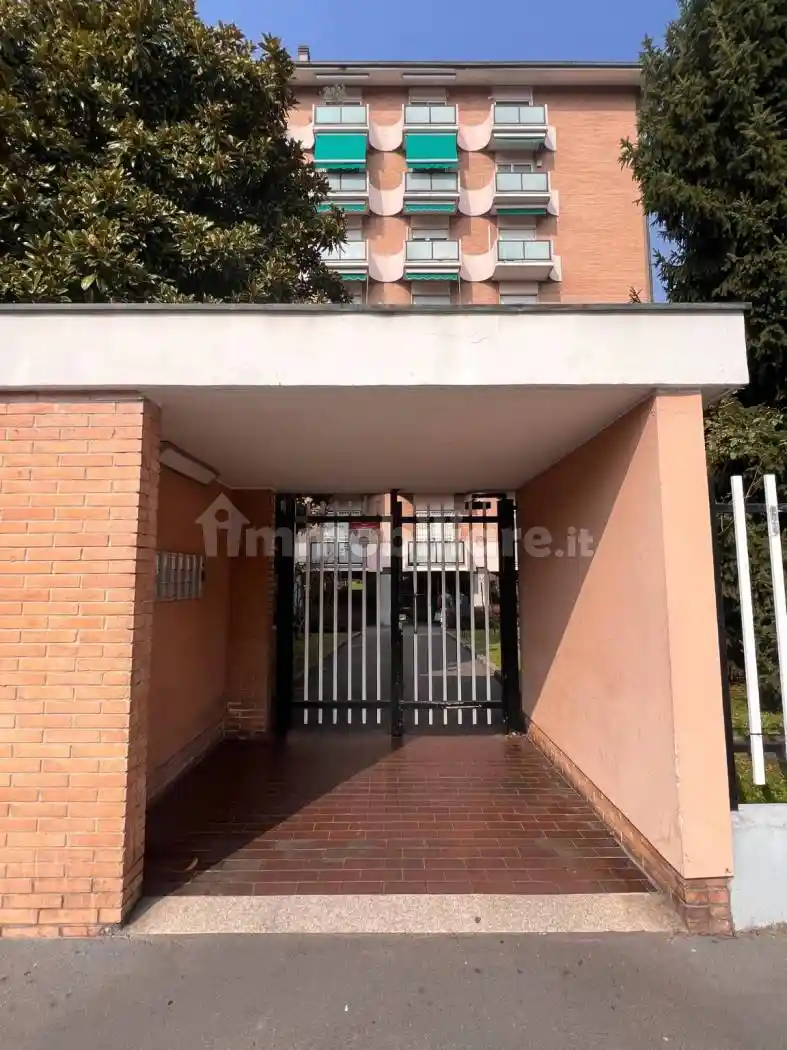 Bilocale via Zurigo 28, Inganni, Milano - foto 2