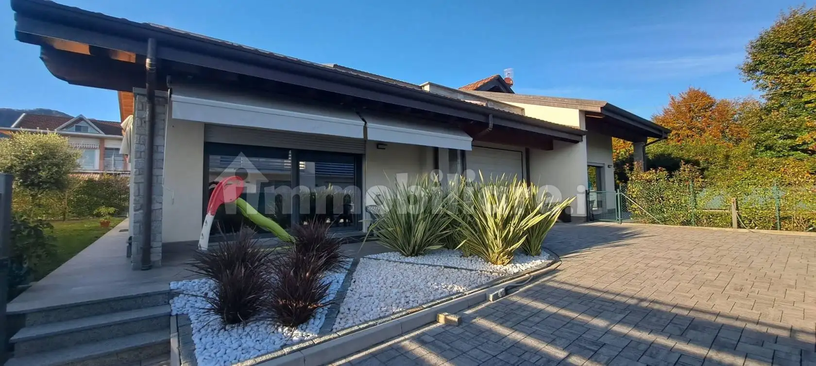 Villa in vendita a Arcisate