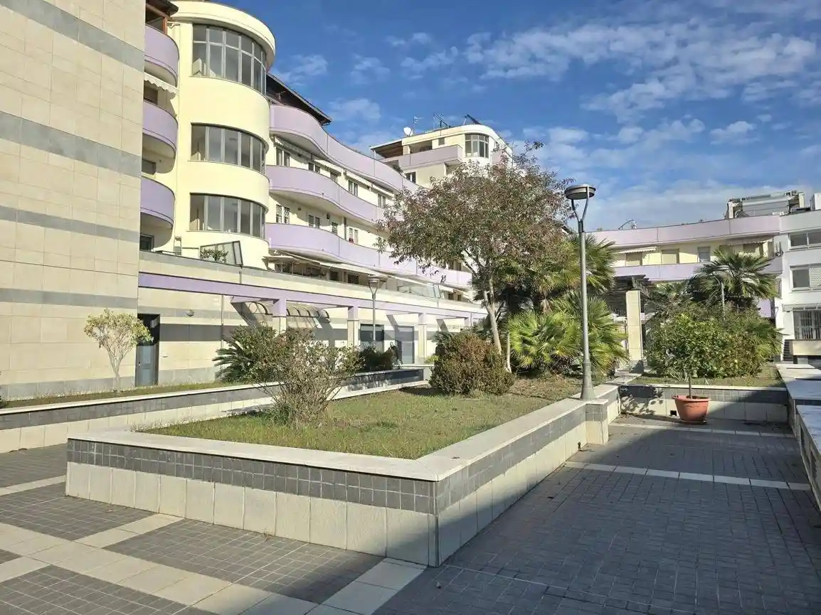 Trilocale via Nuova Pogioreale 156, Centro Direzionale, Napoli - foto 4