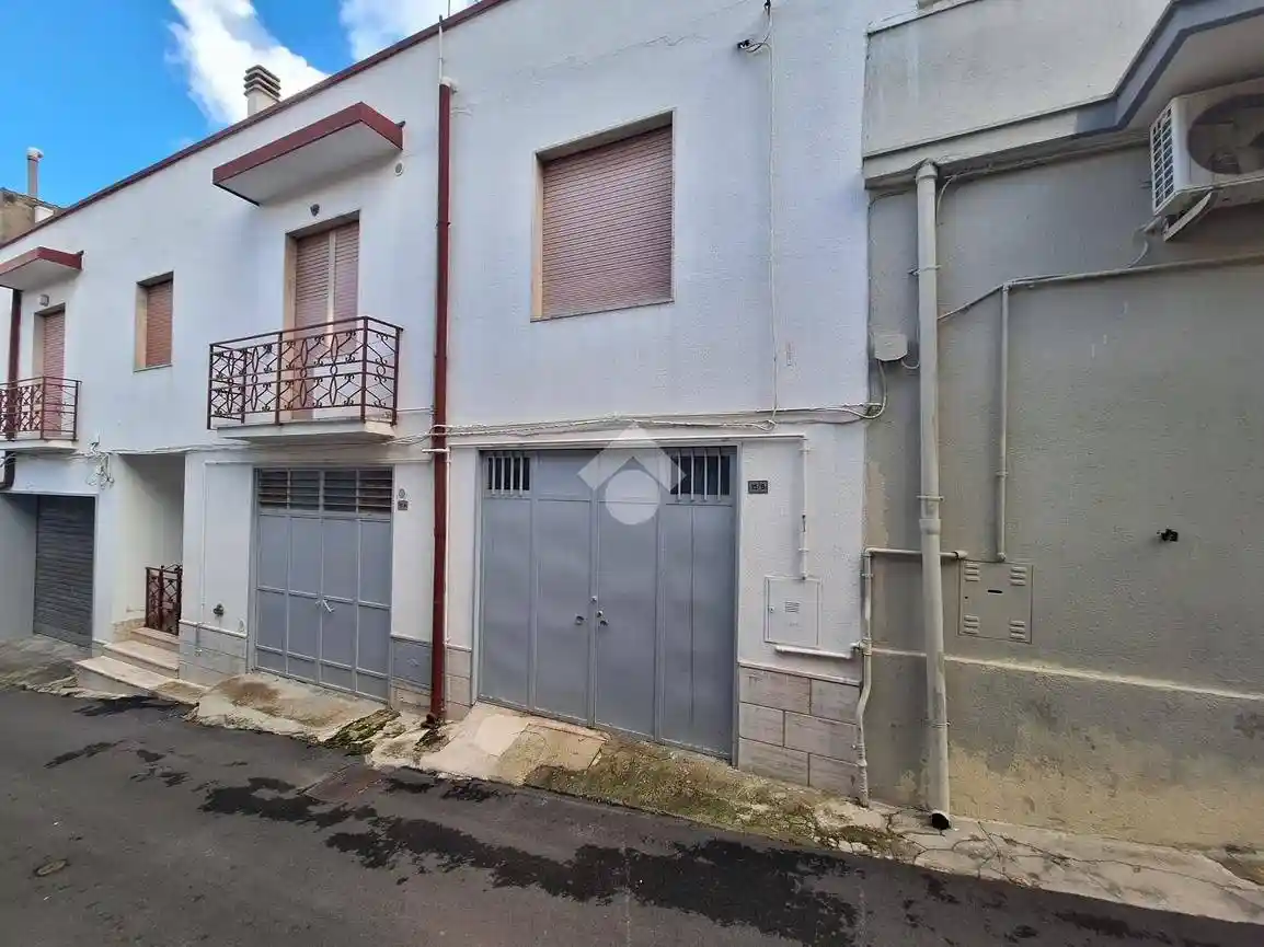 Casa indipendente in vendita a Cassano delle Murge