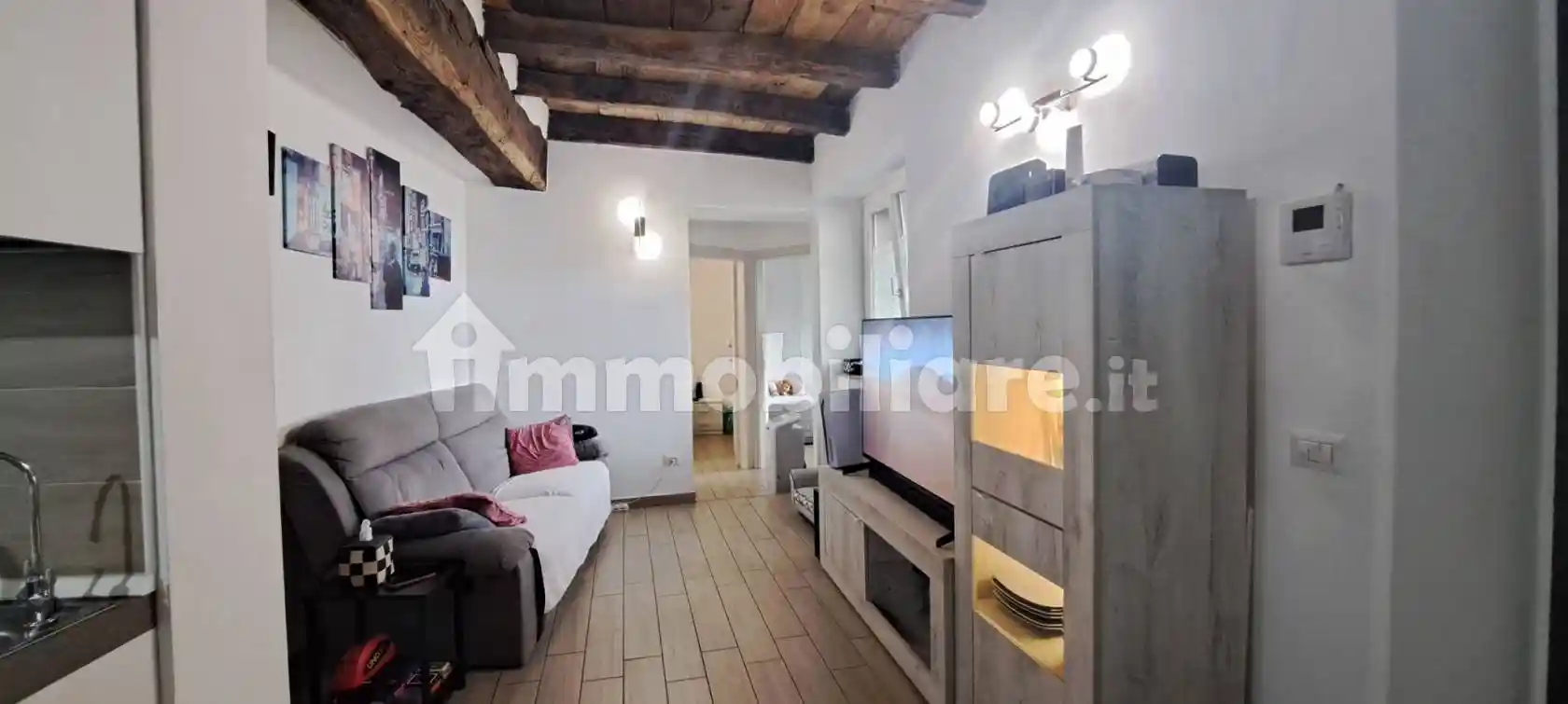 Trilocale via Martino Longhi 29, Centro, Viggiù - foto 2