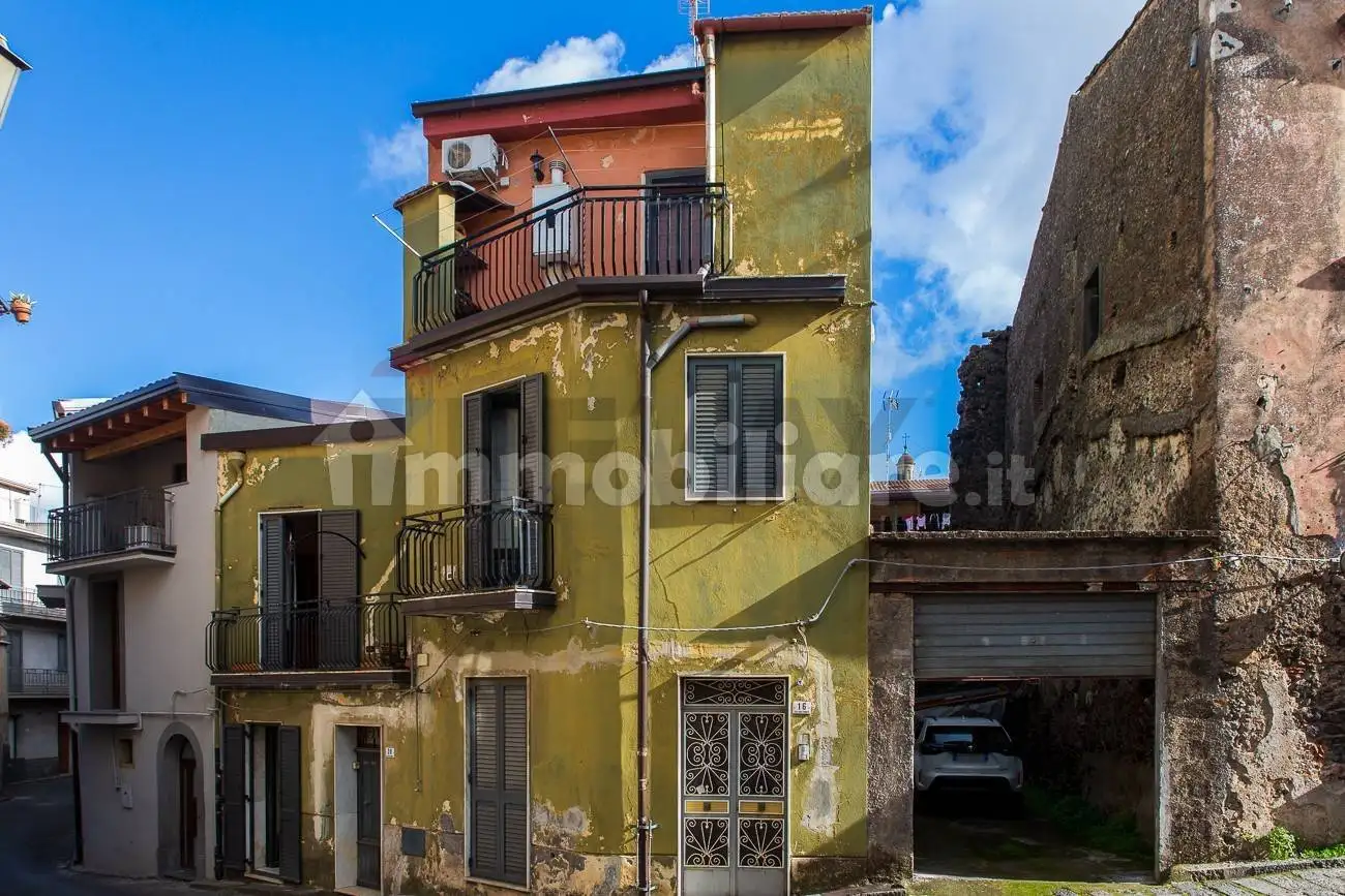 Casa indipendente in vendita a Randazzo