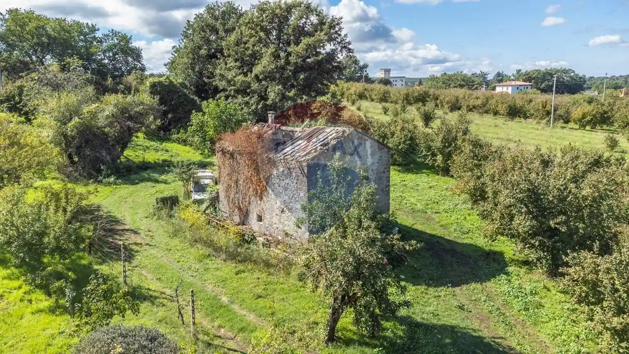 Rustico - Casale in vendita a Vetralla