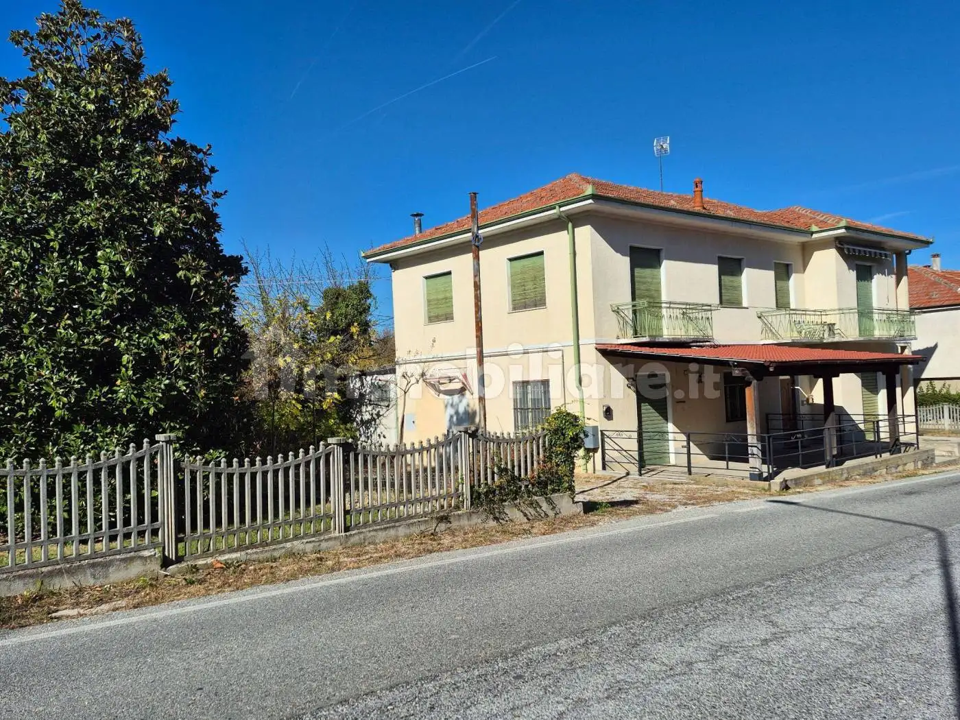 Villa in vendita a Lequio Tanaro