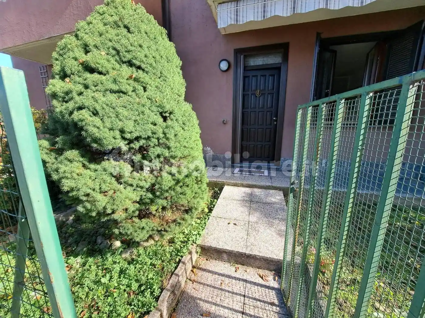 Villetta a schiera in vendita a Caronno Pertusella