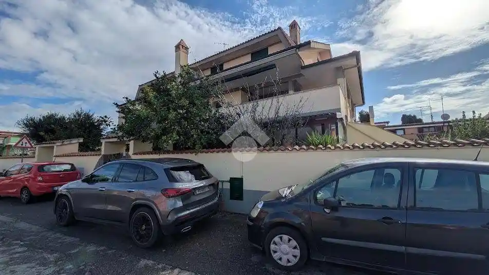 Appartamento in vendita a Pomezia