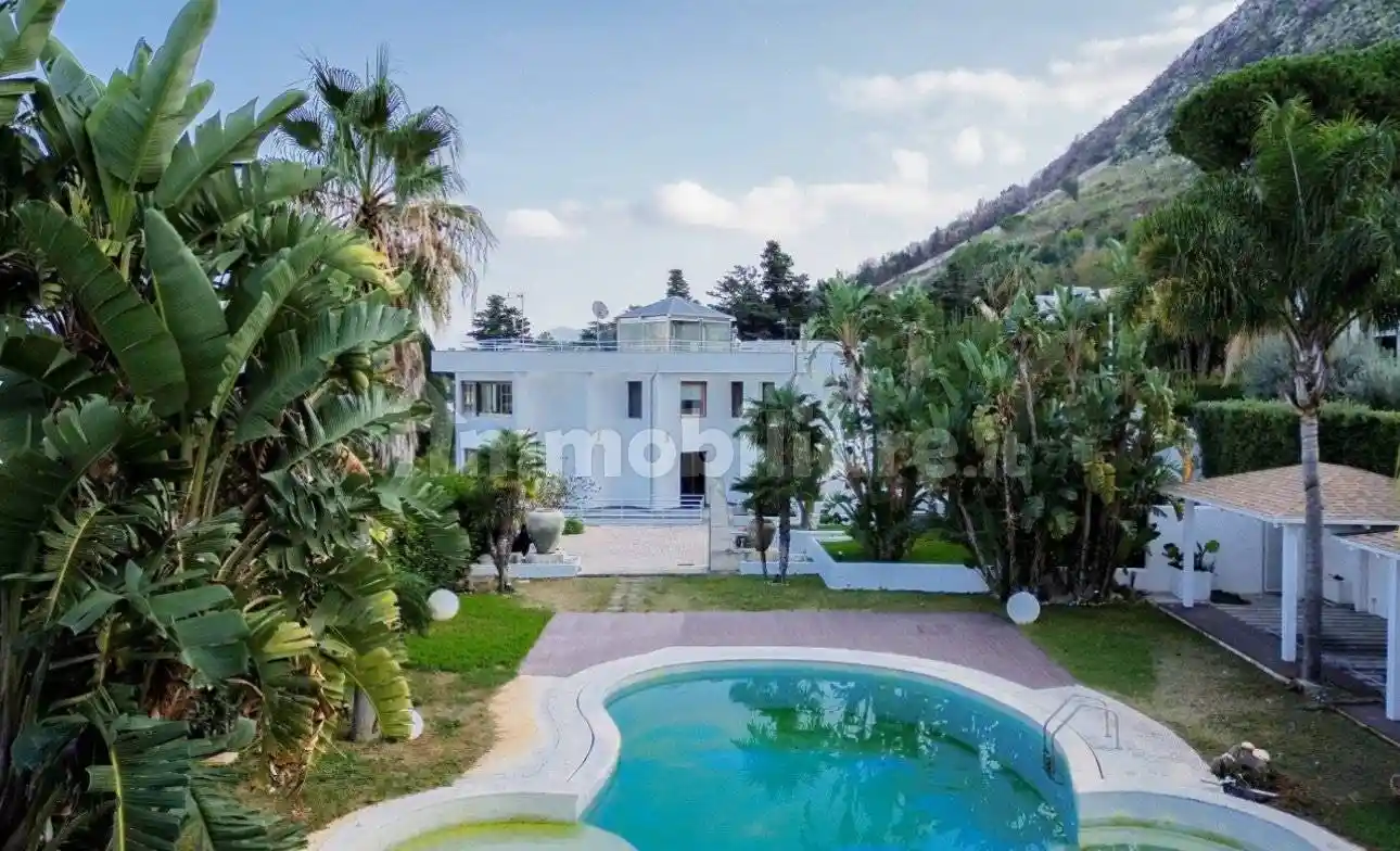 Villa in vendita a Palermo