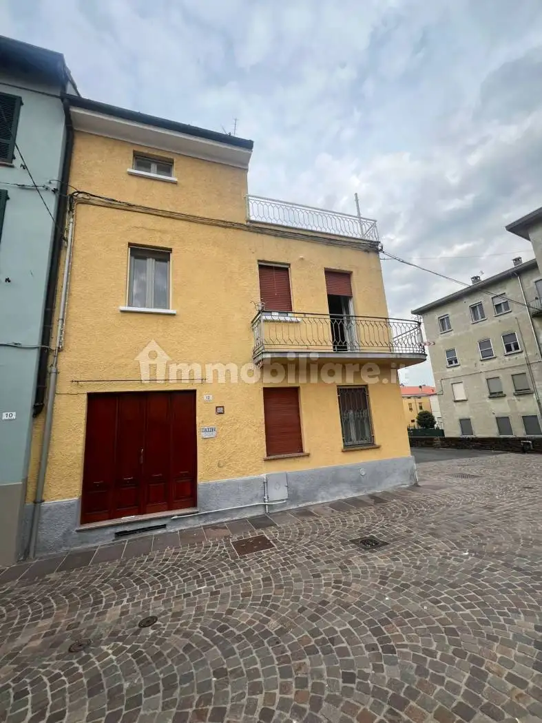 Casa indipendente in vendita a Busseto