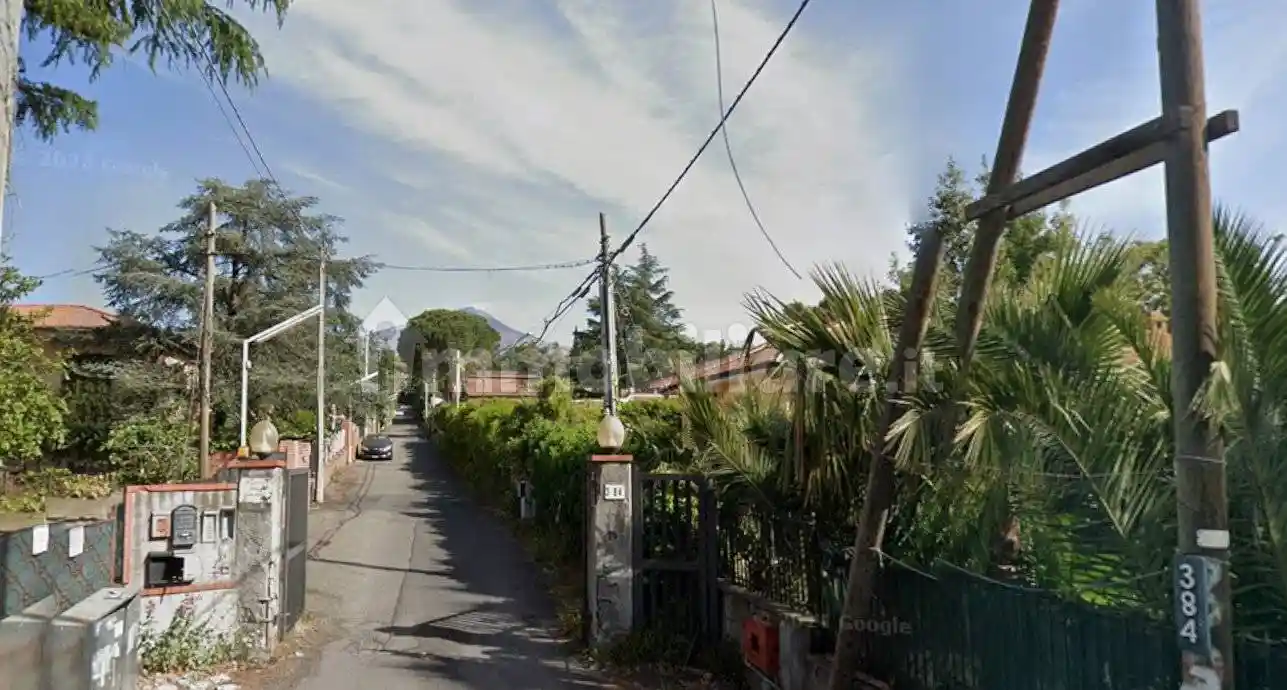 Appartamento in vendita a Pedara