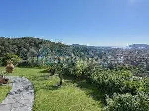Villa in vendita a La Spezia