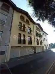 Appartamento in vendita a Verano Brianza