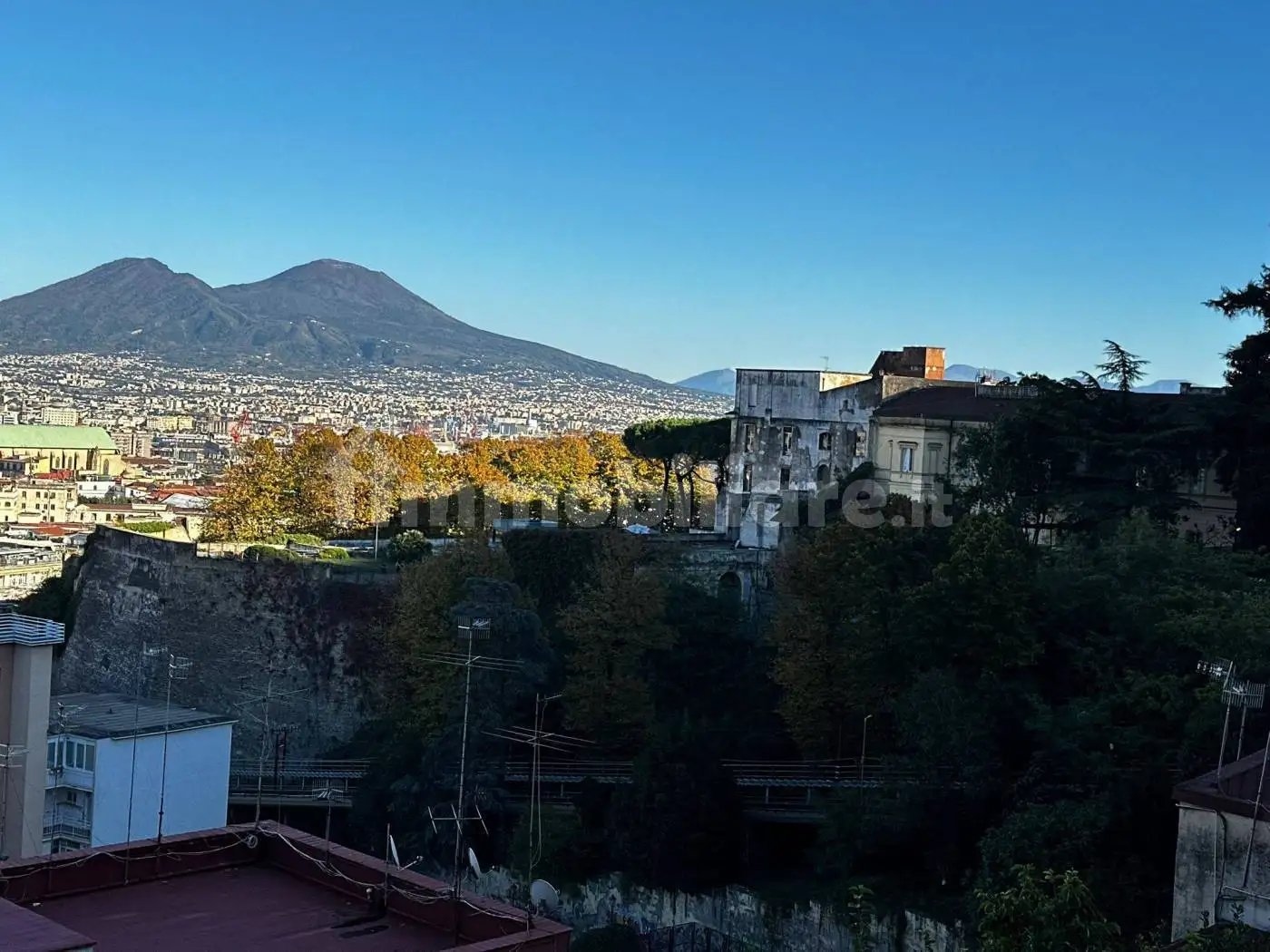 Appartamento in affitto a Napoli