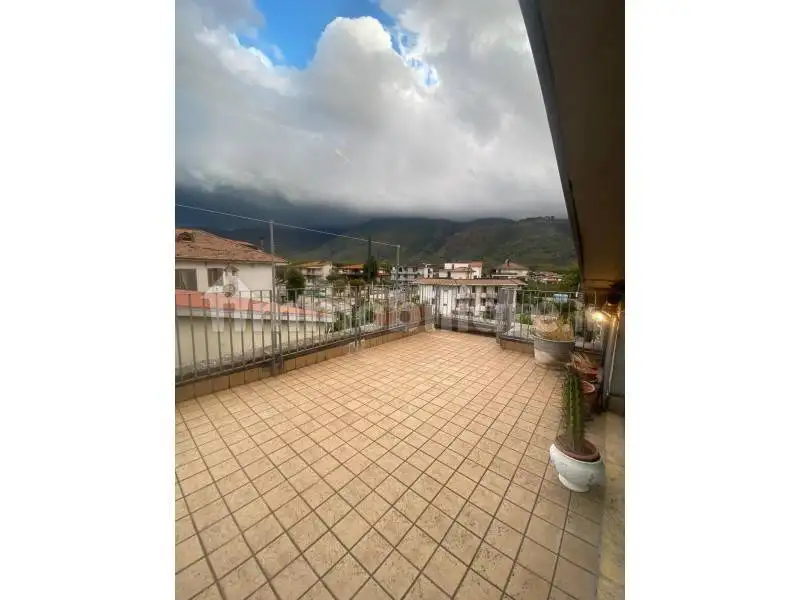 Appartamento in affitto a Lauro