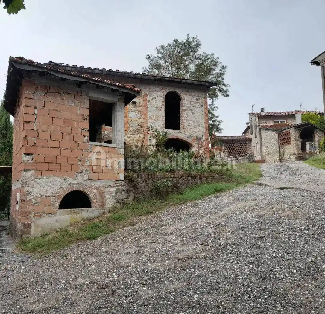 Rustico - Casale in vendita a Capannori