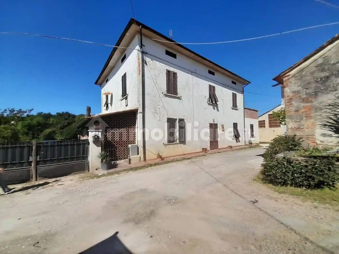 Villa in vendita a Castelfranco di Sotto