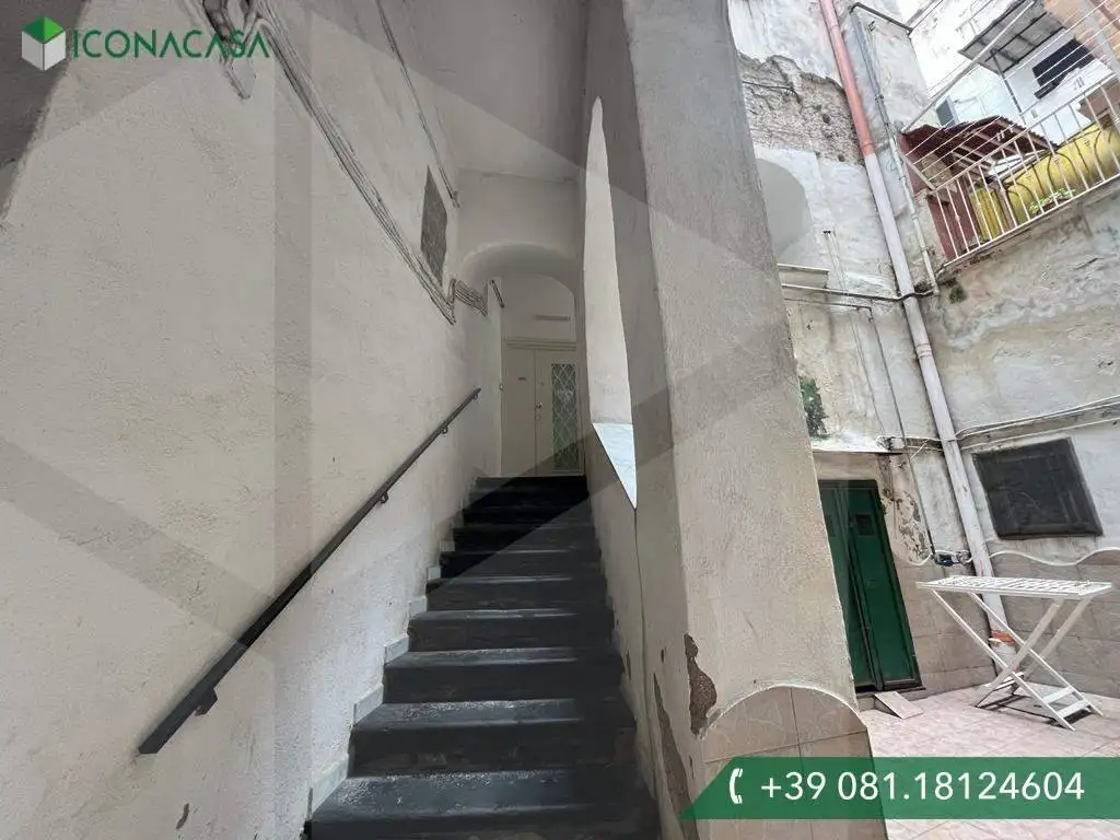 Appartamento in vendita a Napoli