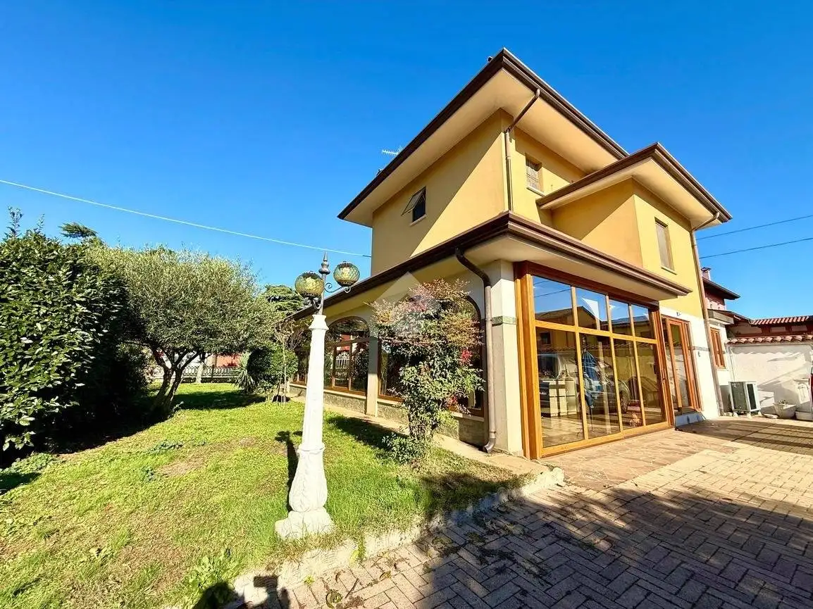Casa indipendente in vendita a Lestizza