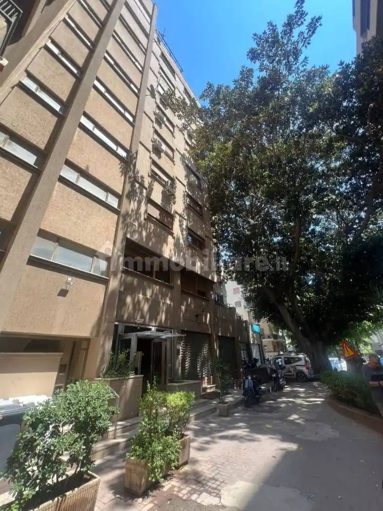 Appartamento in vendita a Palermo