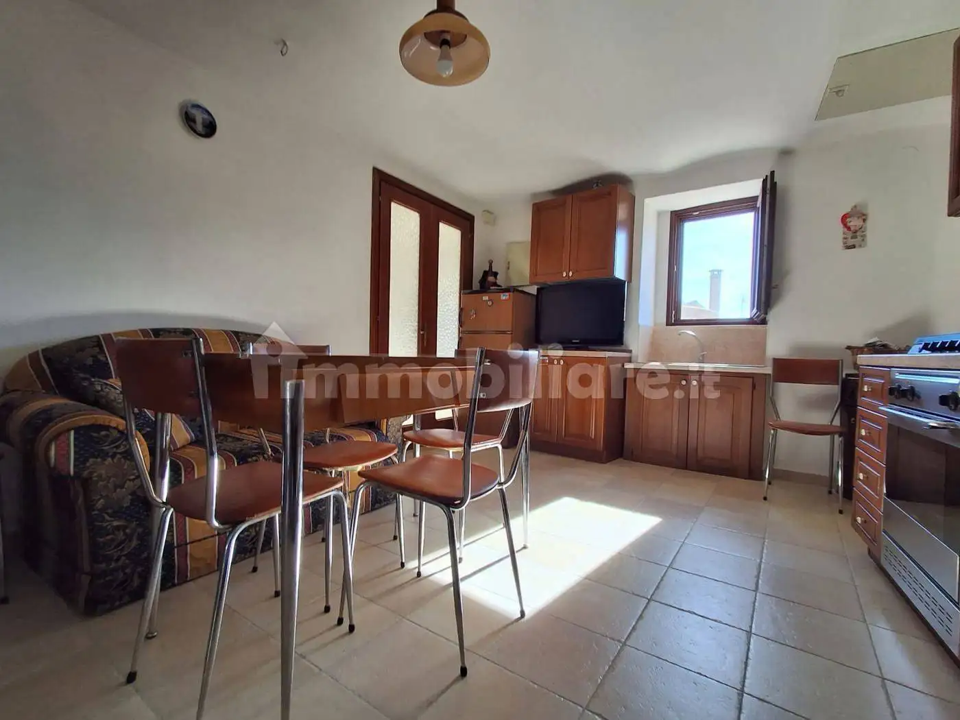 Terratetto unifamiliare via Centrale, 166, Castel del Monte - foto 5