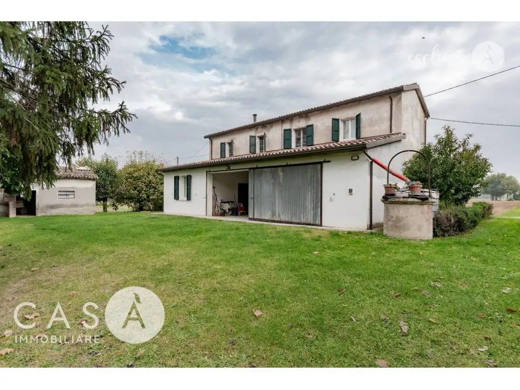 Casa indipendente in vendita a Cesena