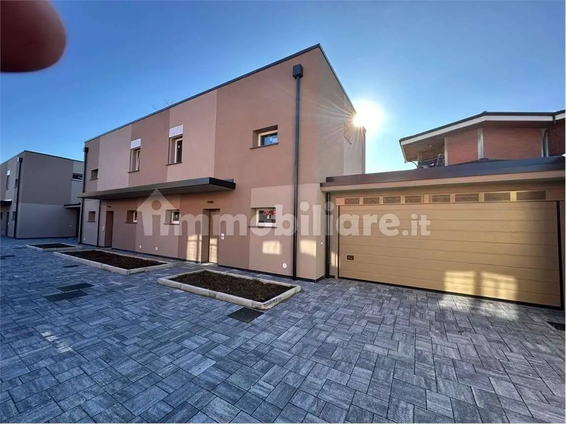 Villetta a schiera in vendita a Limido Comasco