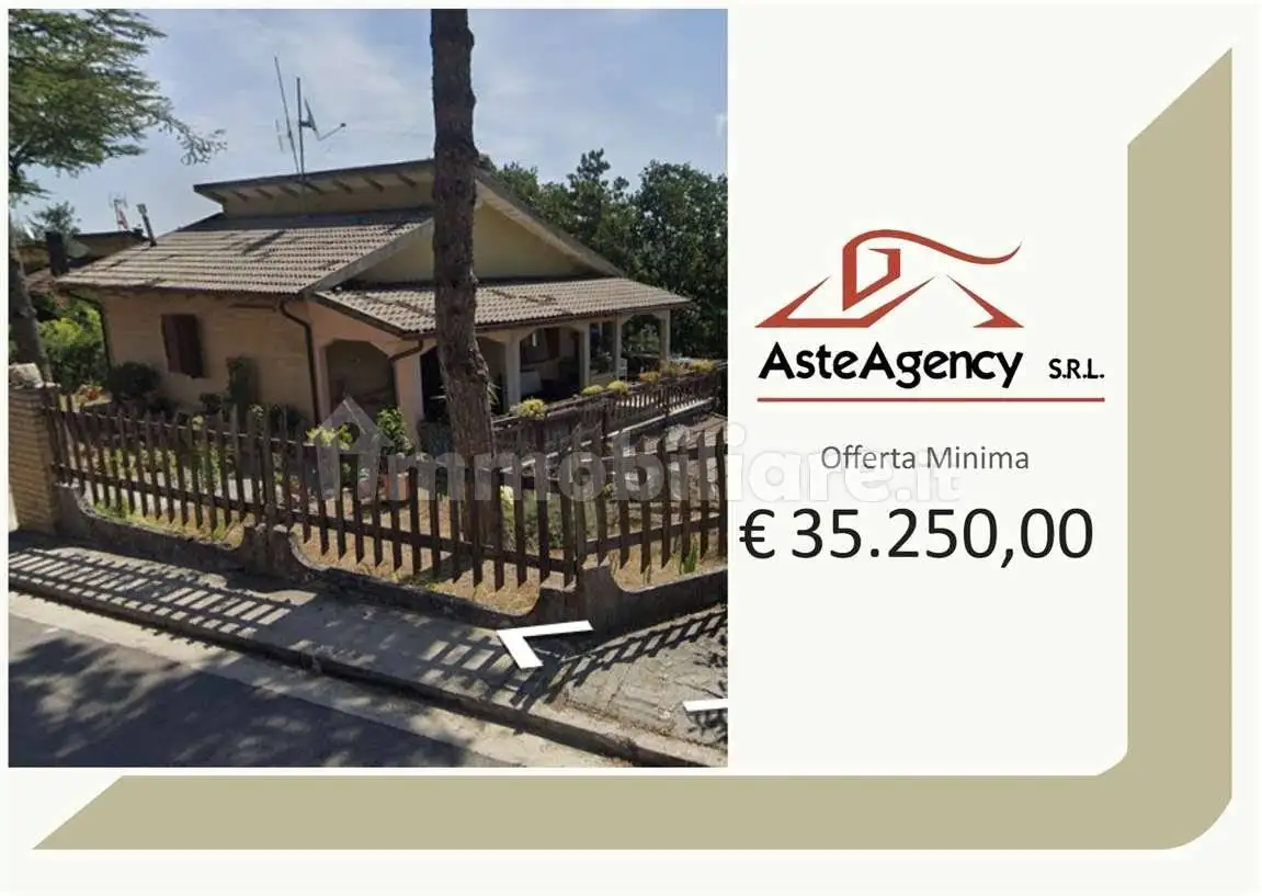 Appartamento in asta a Montefortino
