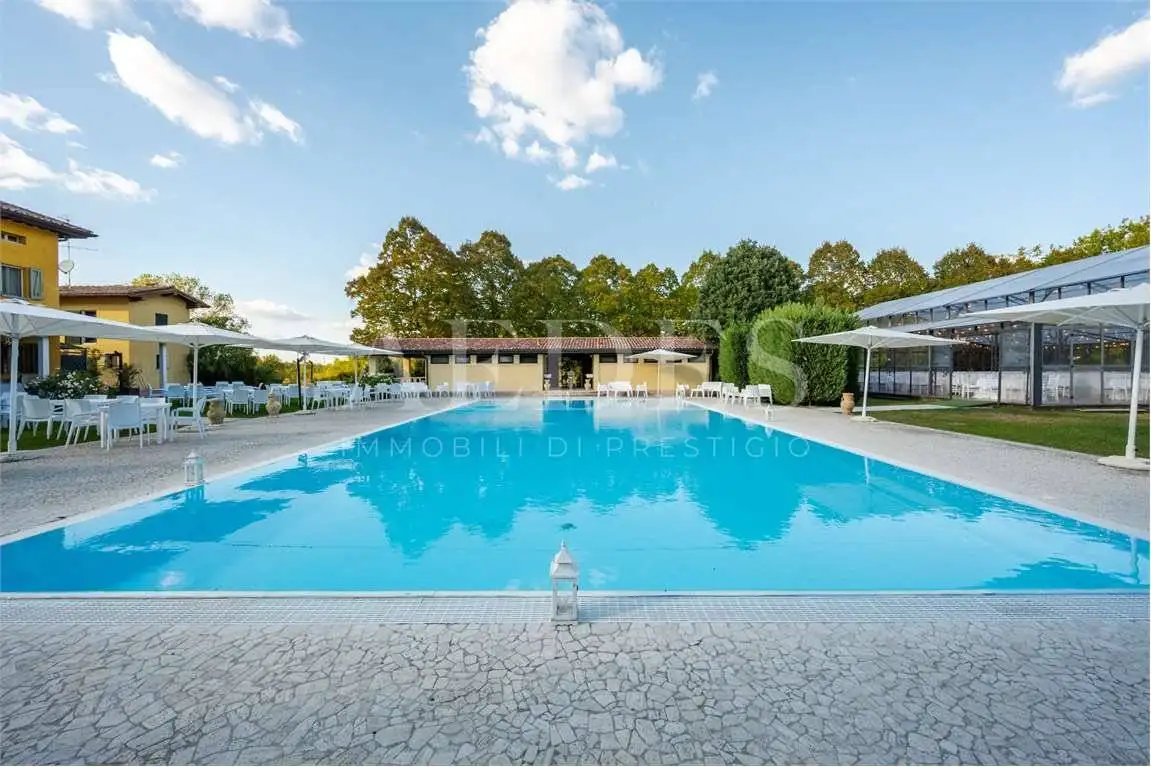 Villa in vendita a Modena