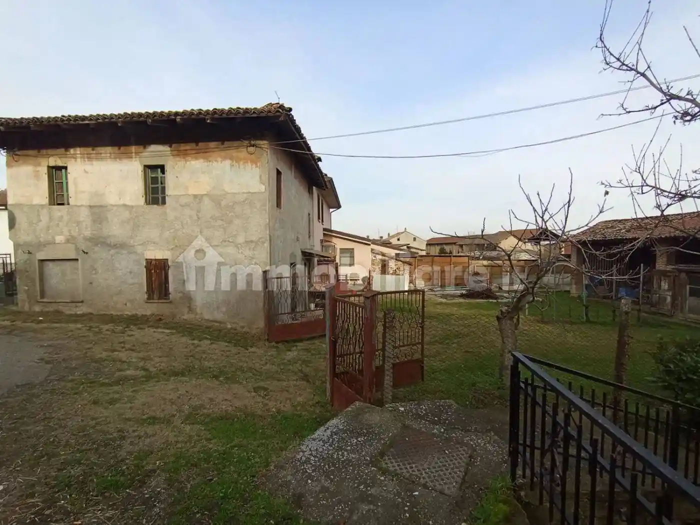 Rustico - Casale in vendita a Borgonovo Val Tidone