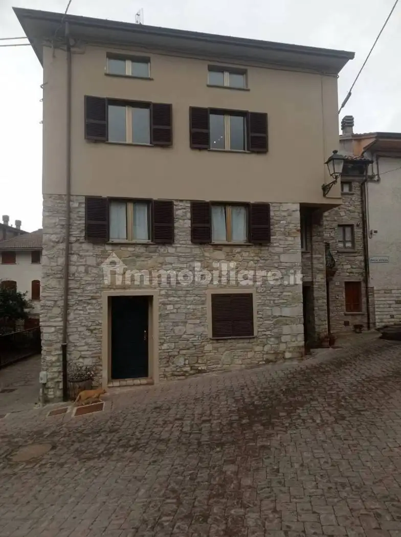 Rustico - Casale in vendita a Alta Val Tidone