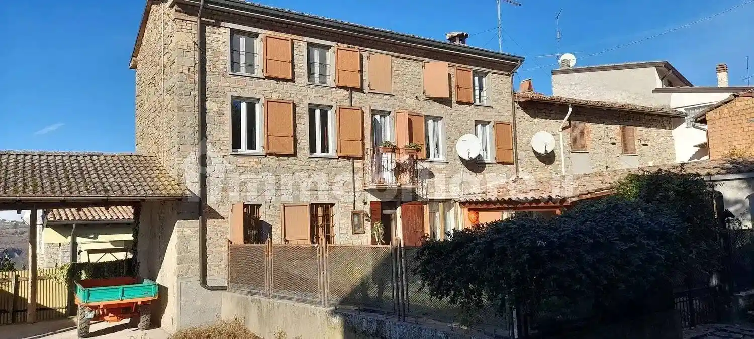 Rustico - Casale in vendita a Alta Val Tidone