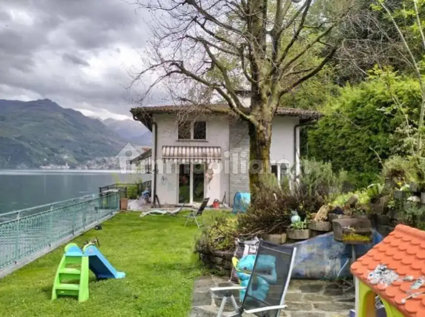 Villa in asta a Claino con Osteno