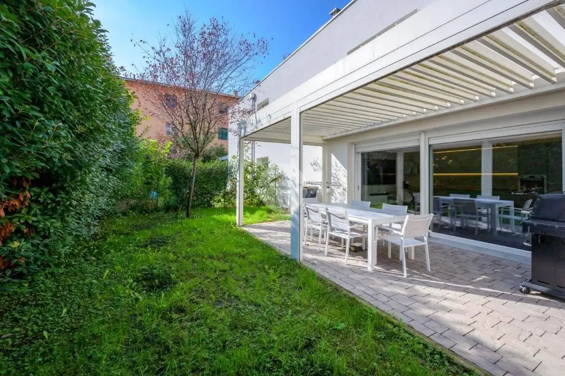 Villa in vendita a Casalecchio di Reno