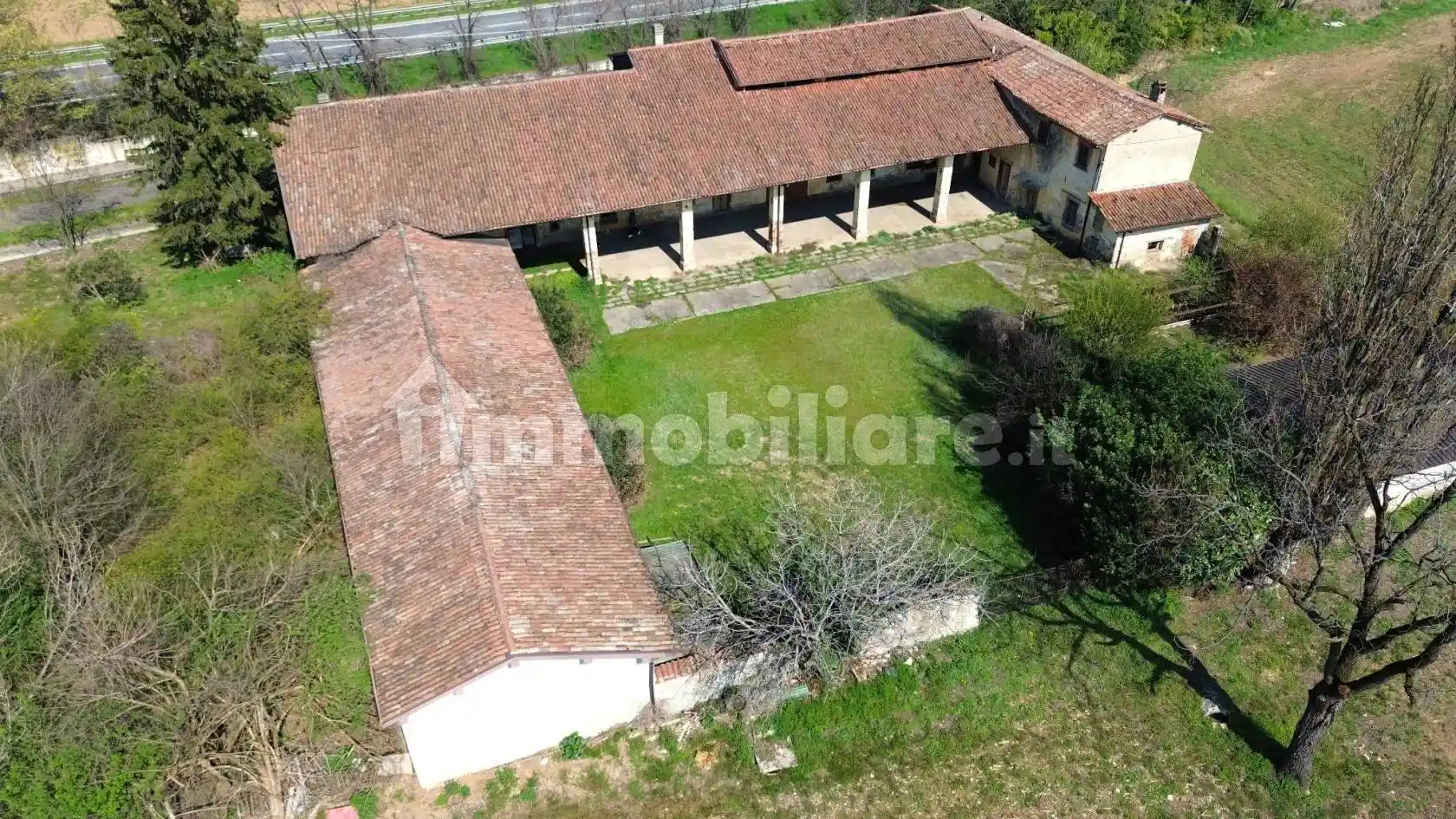 Rustico - Casale in vendita a Chiari