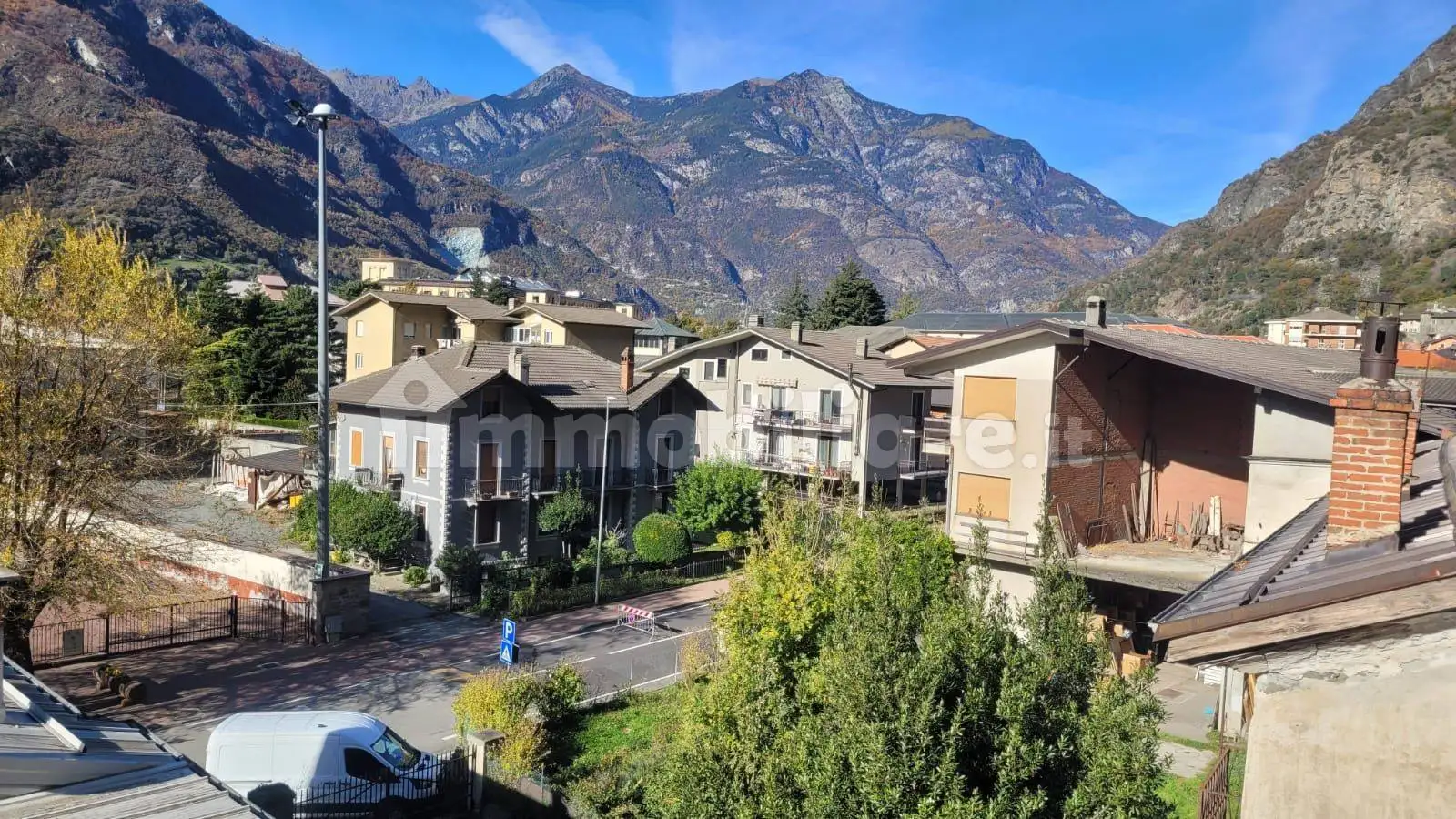 Villa unifamiliare via Duca d'Aosta, Centro, Verrès - foto 4