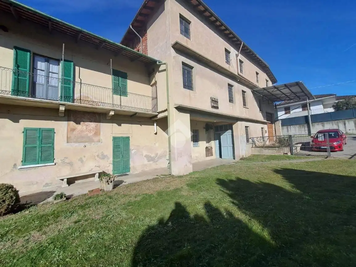 Casa indipendente in vendita a Momo