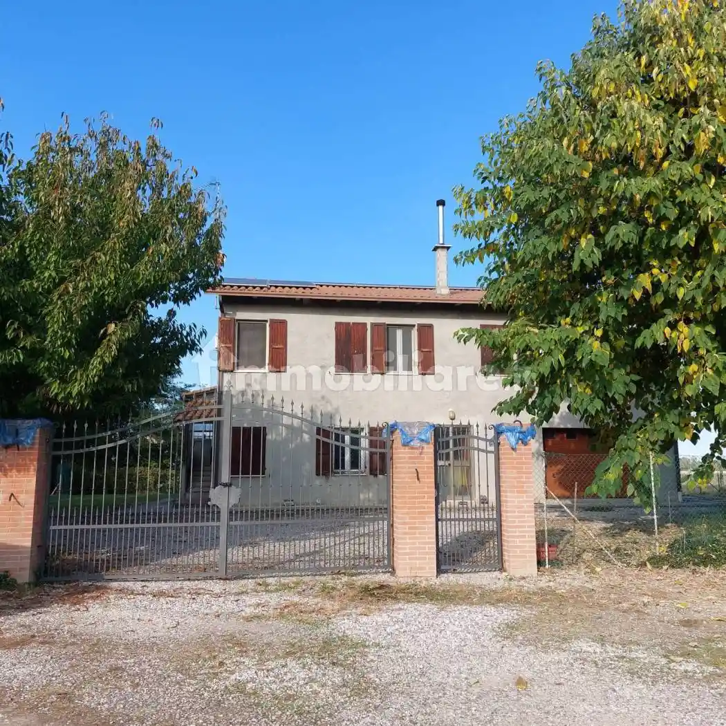 Villa plurifamiliare, buono stato, 242 m², Contrapò - Villanova, Ferrara - foto 2