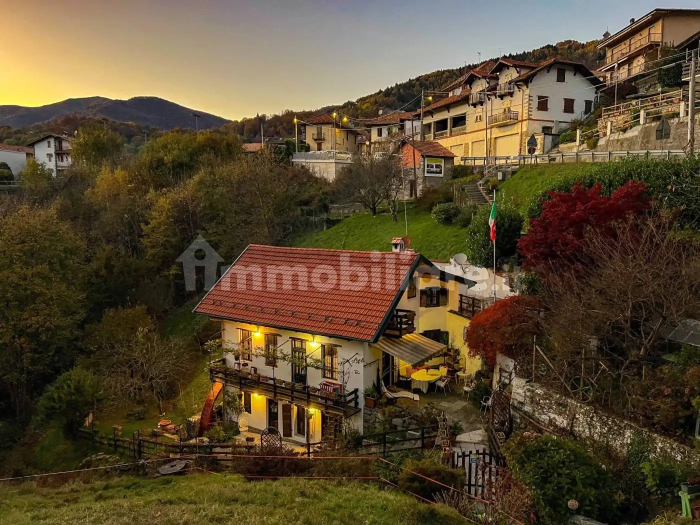 Villa in vendita a Quarna Sotto