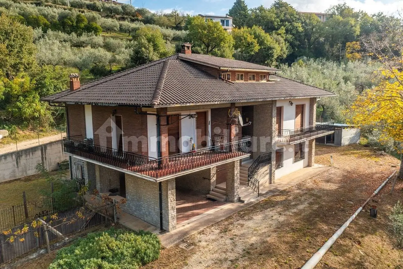 Villa in vendita a Gualdo Cattaneo