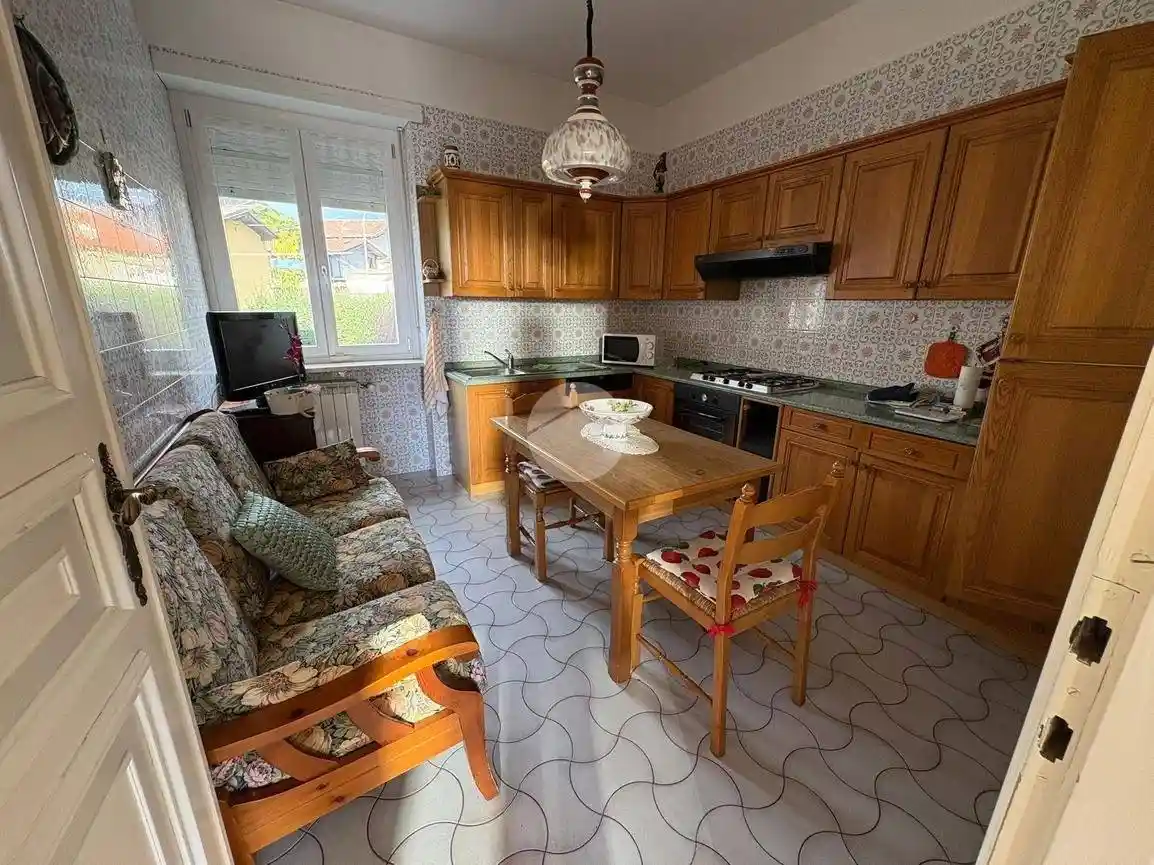 Appartamento via Silvio Pellico 4, Centro, Cuorgnè - foto 4