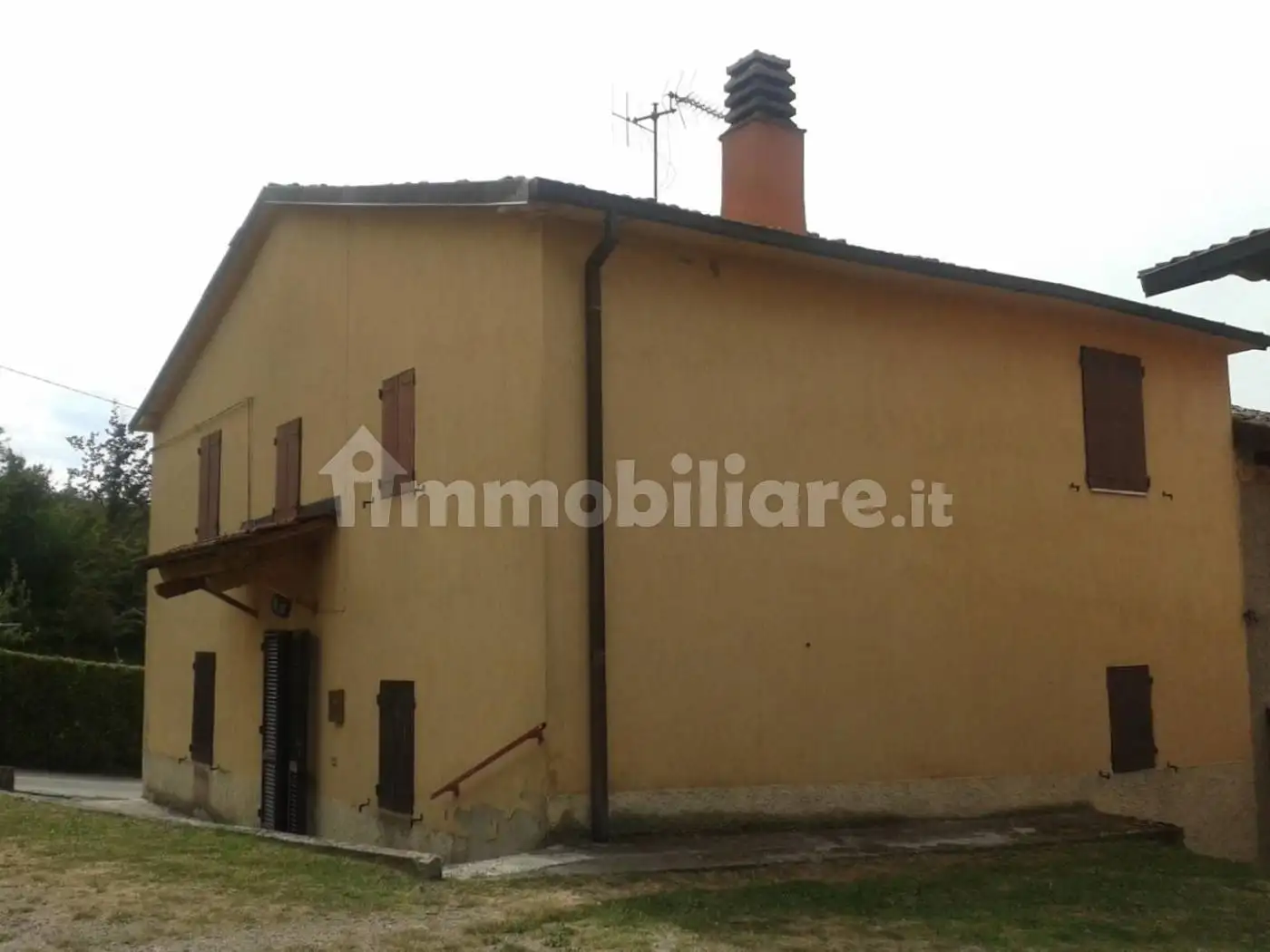 Terratetto unifamiliare 250 m², buono stato, Centro, Castel di Casio - foto 2