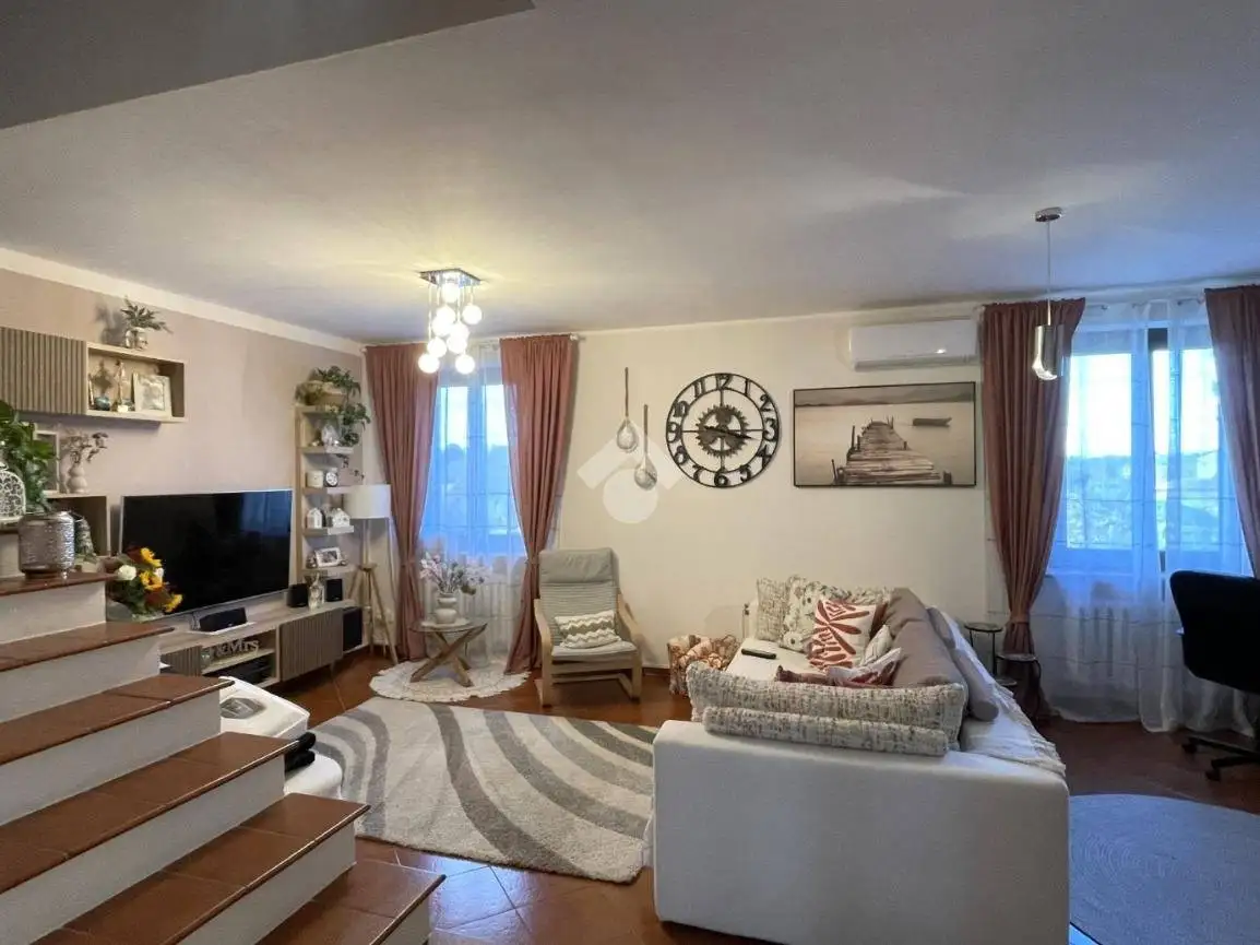 Terratetto plurifamiliare via Foscolo 24, Centro, Canneto sull'Oglio - foto 5