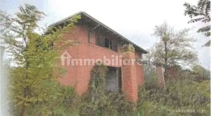 Villa in asta a Robecchetto con Induno