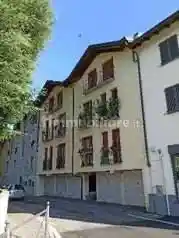 Appartamento in vendita a Verano Brianza