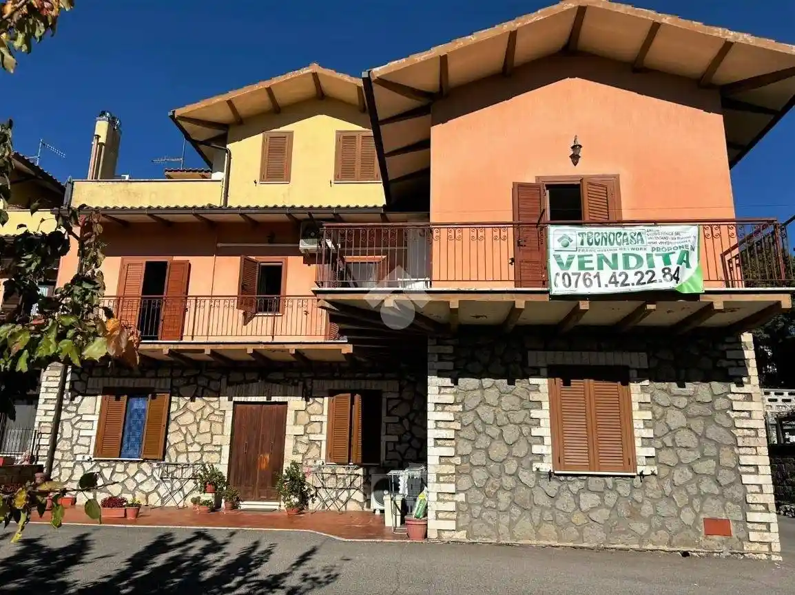 Villa a schiera via Cuzzoli e Cortellessa 45, Farnese - foto 4
