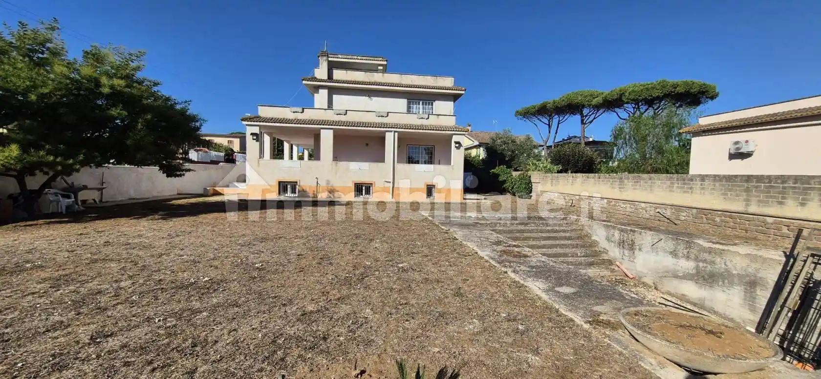 Villa in vendita a Nettuno