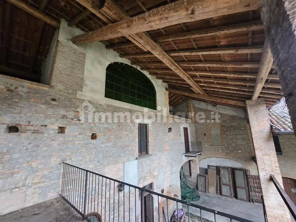 Palazzo - Edificio in vendita a Fontanella