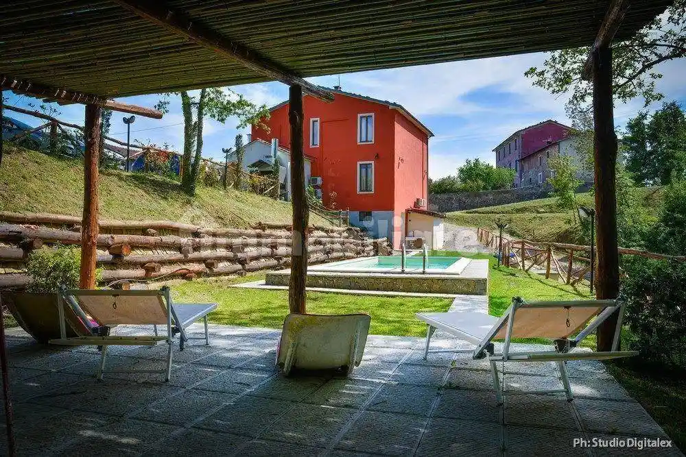 Villa in vendita a Villafranca in Lunigiana